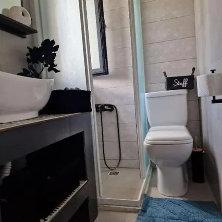 Thalassopetra Private Apartament Kakogkioni